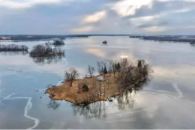N8874 Axe Head Island, Beaver Dam, WI 53916 - Photo 22