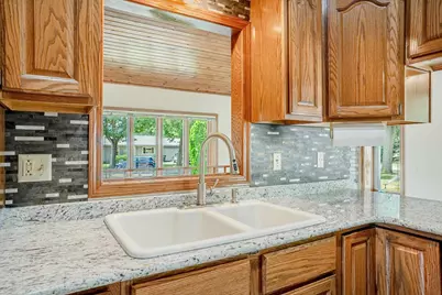 788 Browning Avenue, Jefferson, WI 53549 - Photo 4