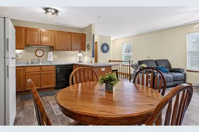 403 Hanson Road, Stoughton, WI 53589 - Photo 10