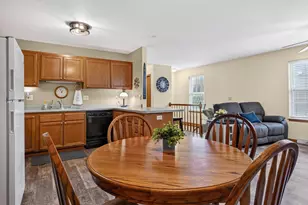 403 Hanson Rd, Stoughton, WI 53589 - Photo 10