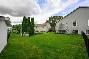 403 Hanson Rd, Stoughton, WI 53589 - Photo 34