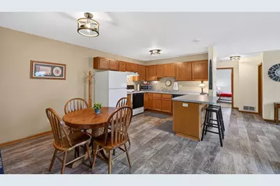 403 Hanson Road, Stoughton, WI 53589 - Photo 2