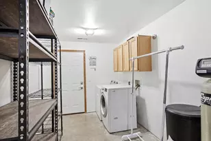 913 N Clover Ln, Cottage Grove, WI 53527 - Photo 28