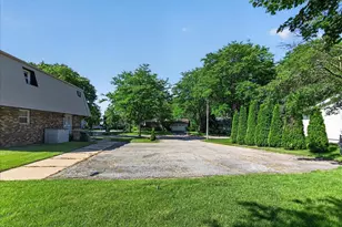 5110 Pebblebrook Dr, Madison, WI 53716 - Photo 6