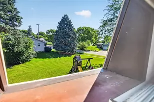 5110 Pebblebrook Dr, Madison, WI 53716 - Photo 32