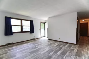 1109 Ontario Dr, Janesville, WI 53545 - Photo 4