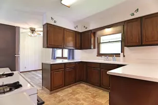 1109 Ontario Dr, Janesville, WI 53545 - Photo 12