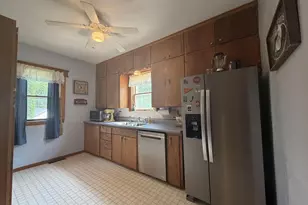 920 Allen St, Athens, WI 54411 - Photo 10