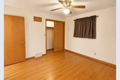 220 N Ohio Street, Prairie Du Chien, WI 53821 - Photo 16