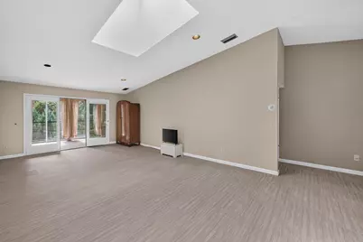 1520 Wheeler Road #E, Madison, WI 53704 - Photo 6