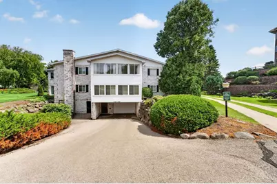 1520 Wheeler Road #E, Madison, WI 53704 - Photo 2