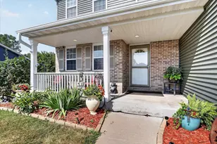 613 S 6th St, Janesville, WI 53536 - Photo 6