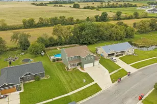 613 S 6th St, Janesville, WI 53536 - Photo 40