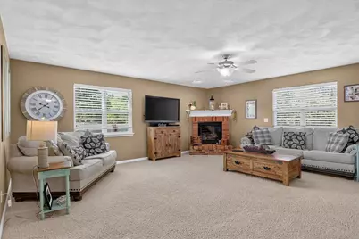 613 S 6th Street, Janesville, WI 53536 - Photo 12