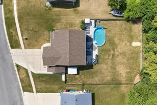 613 S 6th St, Janesville, WI 53536 - Photo 54