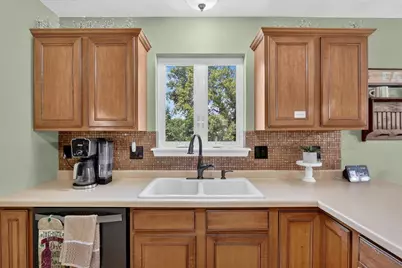 613 S 6th Street, Janesville, WI 53536 - Photo 18