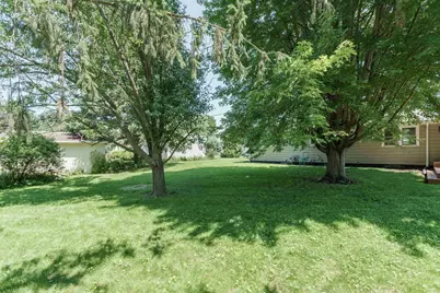 101 N Clear Lake Avenue, Milton, WI 53563 - Photo 6
