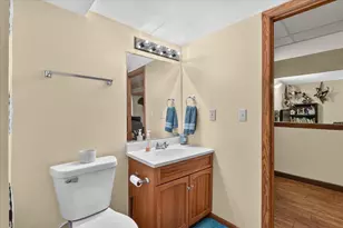 535 Greenview Dr, Janesville, WI 53536 - Photo 32