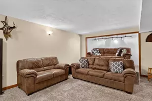 535 Greenview Dr, Janesville, WI 53536 - Photo 38