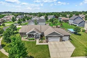 100 Farwell Dr, Cottage Grove, WI 53527 - Photo 2
