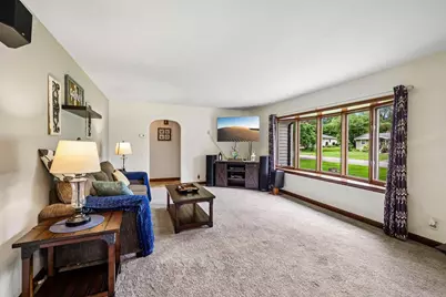 213 E Winnequah Road, Madison, WI 53716 - Photo 8