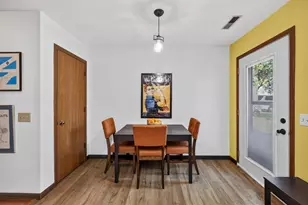 725 N Thompson Dr, Madison, WI 53704 - Photo 12