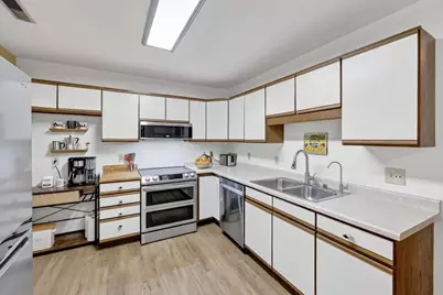 725 N Thompson Drive, Madison, WI 53704 - Photo 8