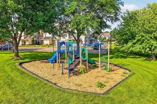 725 N Thompson Dr, Madison, WI 53704 - Photo 54