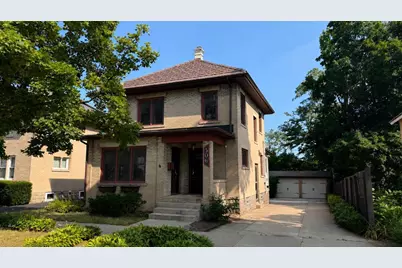 306 E Edgewater Street, Portage, WI 53901 - Photo 1