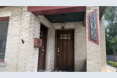 306 E Edgewater Street, Portage, WI 53901 - Photo 2