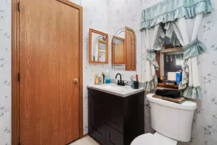 N6893 English Settlement Rd, Albany, WI 53502 - Photo 26