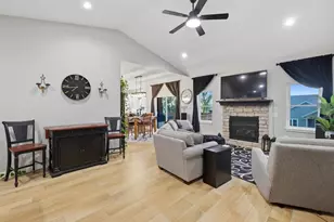 413 Gunderson Dr, Portage, WI 53901 - Photo 8