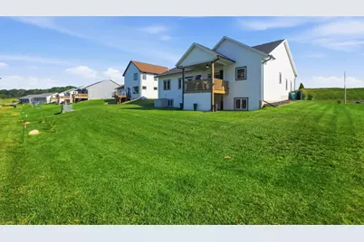 413 Gunderson Drive, Portage, WI 53901 - Photo 30