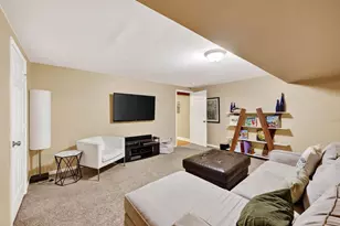 7009 Dewdrop Dr, Madison, WI 53719 - Photo 32