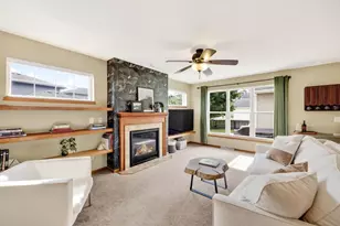 7009 Dewdrop Dr, Madison, WI 53719 - Photo 2