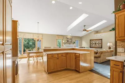 933 Chalfont Drive, Sun Prairie, WI 53590 - Photo 8