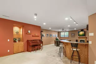 933 Chalfont Dr, Sun Prairie, WI 53590 - Photo 34