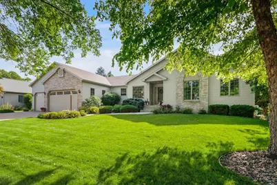 933 Chalfont Drive, Sun Prairie, WI 53590 - Photo 2
