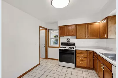 110 Schenk Street, Madison, WI 53704 - Photo 8