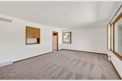 110 Schenk Street, Madison, WI 53704 - Photo 6