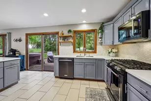 2789 Ruffian Cir, Cottage Grove, WI 53527 - Photo 4