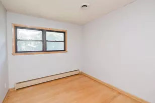 1422 Ellen Ave, Madison, WI 53716 - Photo 30