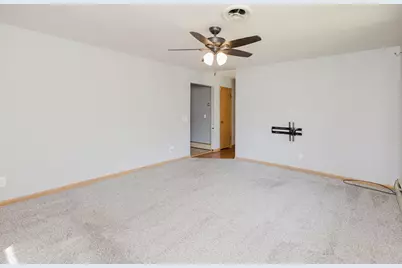 1422 Ellen Avenue, Madison, WI 53716 - Photo 18