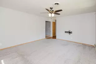 1422 Ellen Ave, Madison, WI 53716 - Photo 18