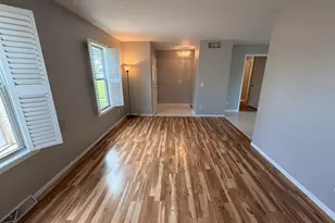 25 Plum Tree Village, Beloit, WI 53511 - Photo 8