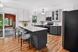2658 Oak Crest Cir, Sun Prairie, WI 53590 - Photo 16