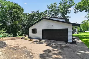 2658 Oak Crest Cir, Sun Prairie, WI 53590 - Photo 70