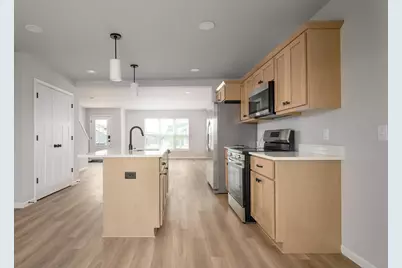 10116 Mosaic Way, Middleton, WI 53562 - Photo 6