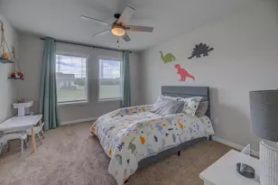 2215 Red Barn Ln, Beloit, WI 53511 - Photo 14