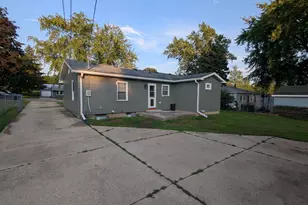 2056 Christilla Dr, Beloit, WI 53511 - Photo 2